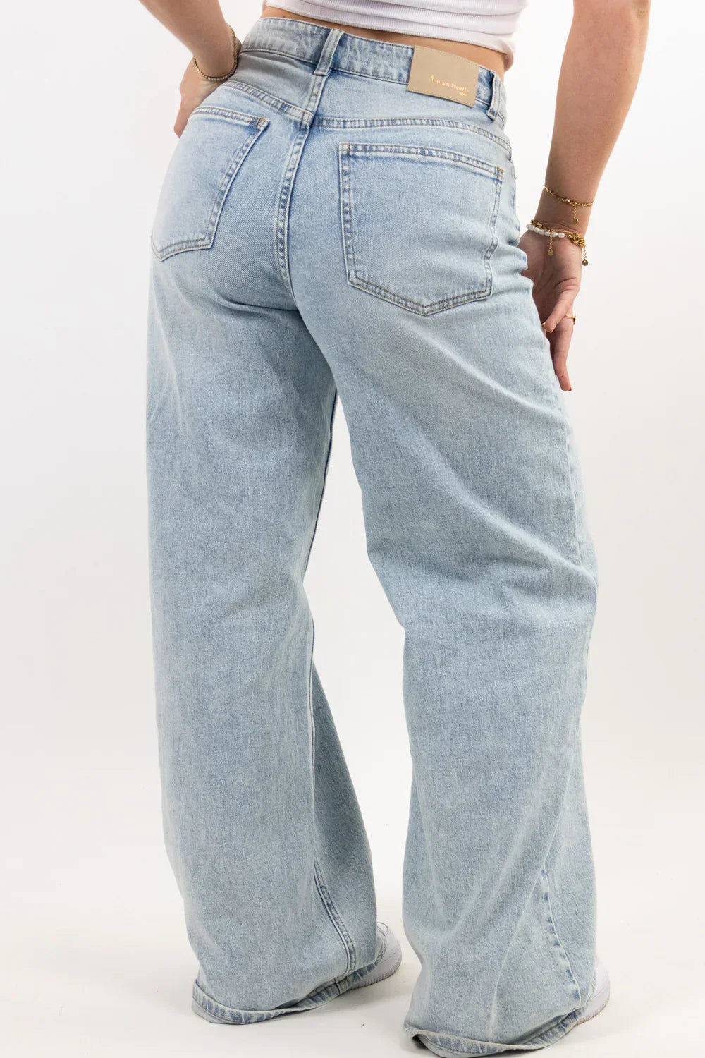 LEAH ROPE LOOSE FIT JEANS
