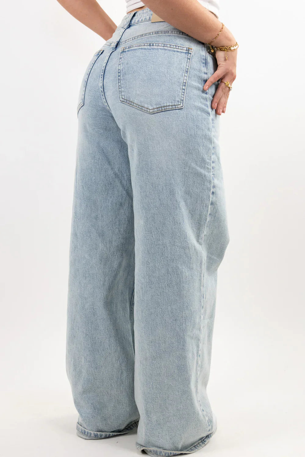 LEAH ROPE LOOSE FIT JEANS