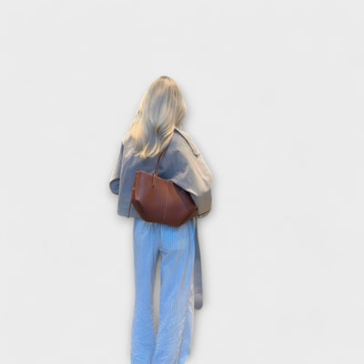 Scarlet – Classic Tote Bag