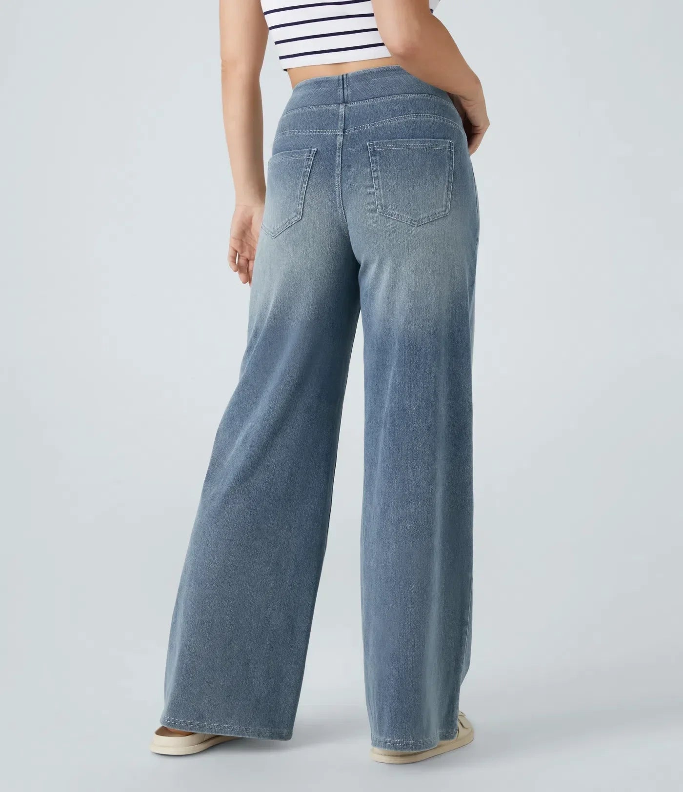 Evelyn Elastic High-Waisted Pants