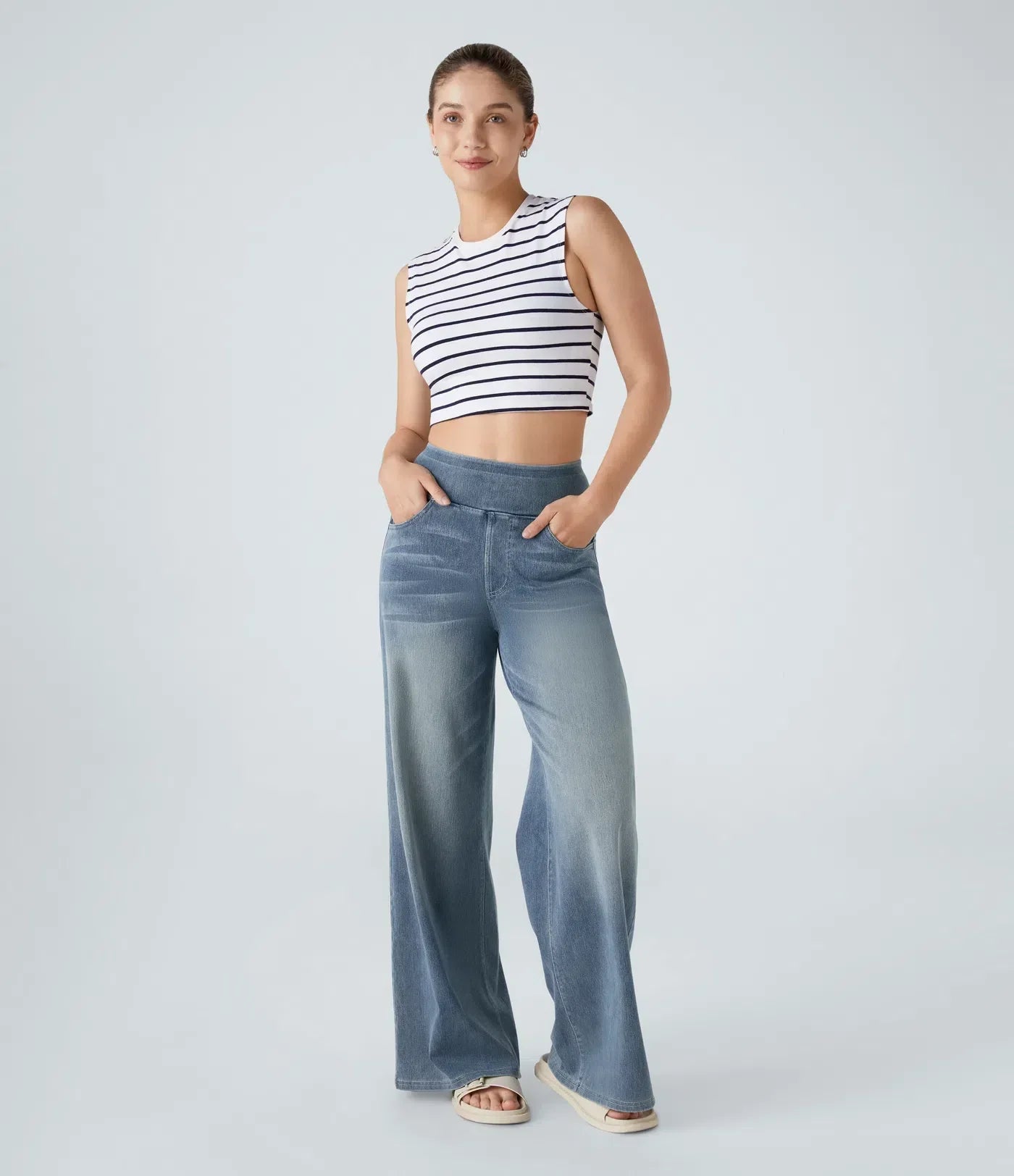 Evelyn Elastic High-Waisted Pants