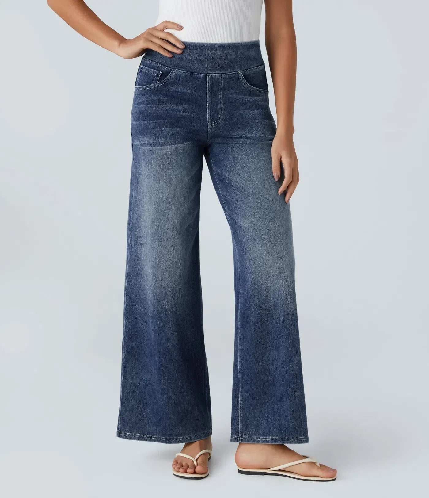 Evelyn Elastic High-Waisted Pants