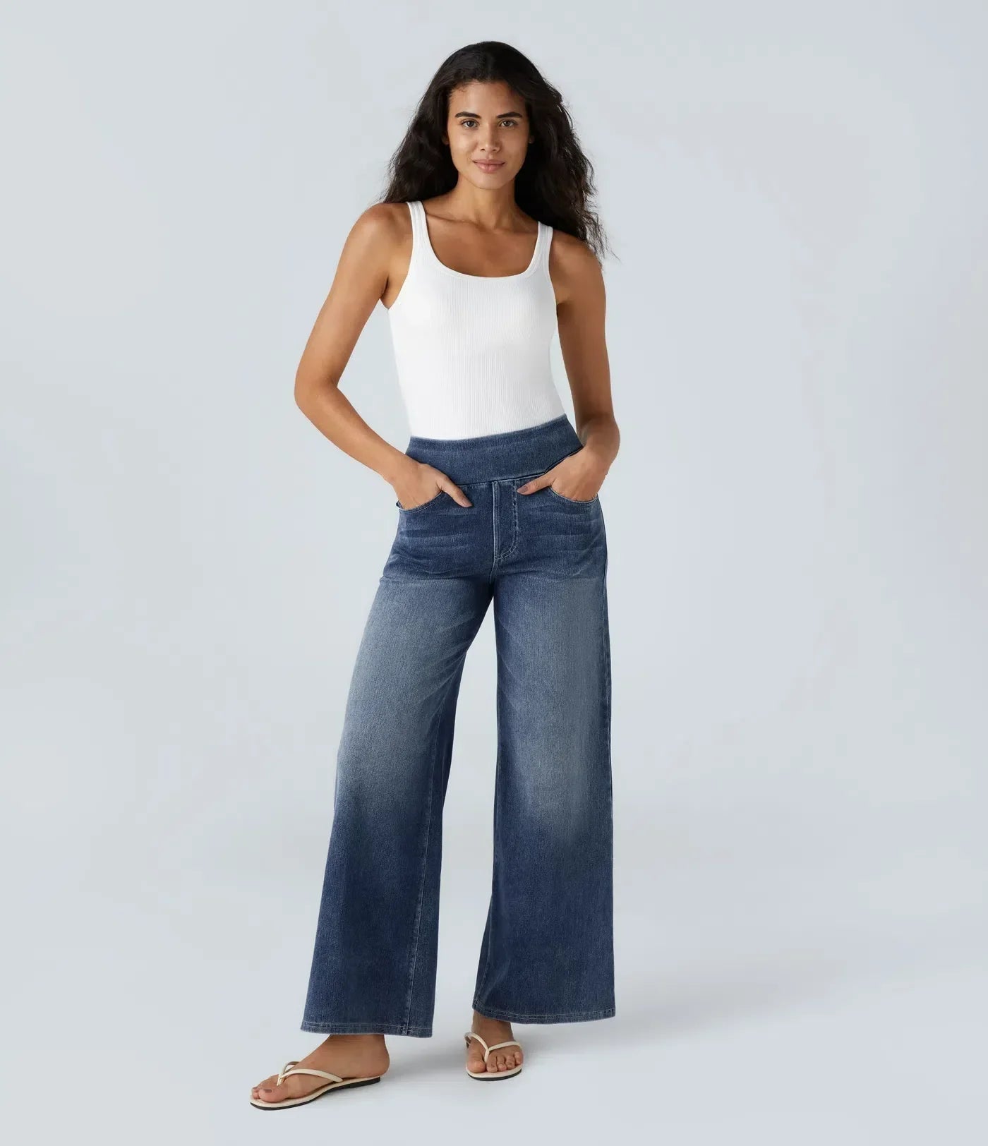 Evelyn Elastic High-Waisted Pants